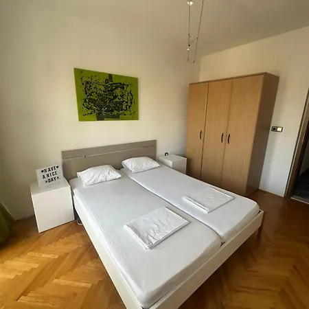 Seven Kastel Stari شقة *